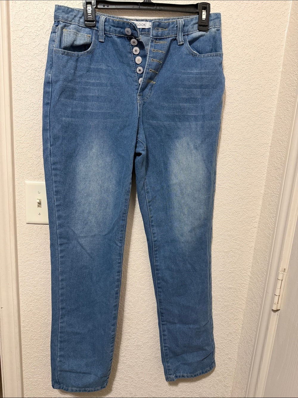 MISSLOOK High-Rise Light Blue Button-Fly Jeans